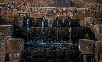 Tipon, Cusco: fuente de agua y terrazas incas del complejo arqueologico