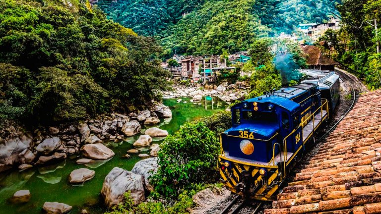 Como llegar a Machu Picchu desde Cusco para viajeros Colombianos